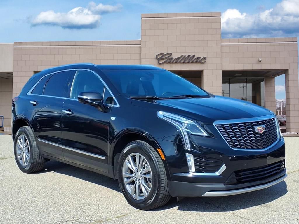 2022 Cadillac XT5 Premium Luxury photo 2