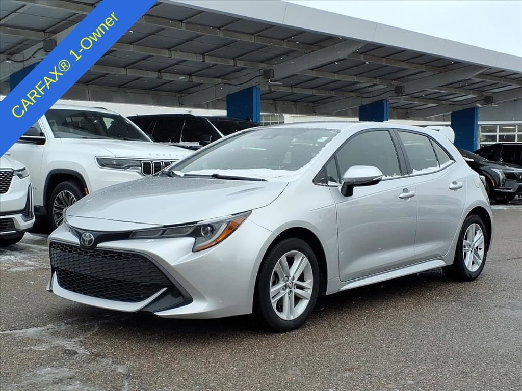 2019 Toyota Corolla Hatchback SE's photo