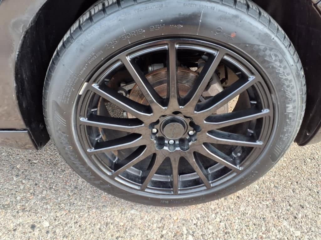 2011 Chevrolet Malibu LTZ 14