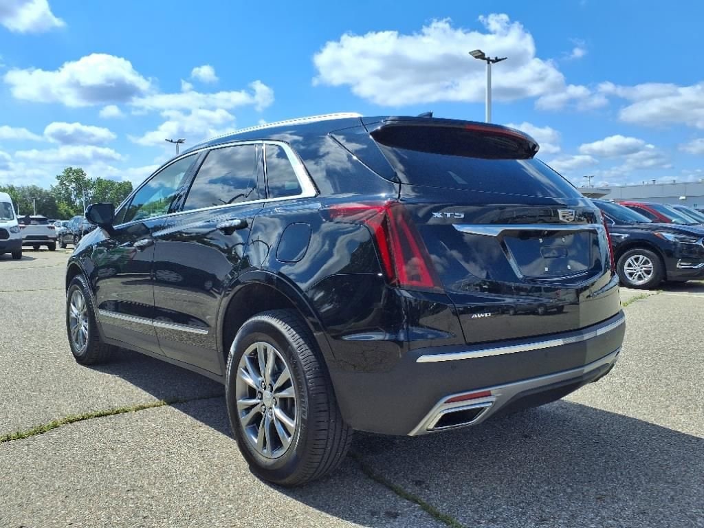 Thumbnail: 2021 Cadillac XT5 - 7