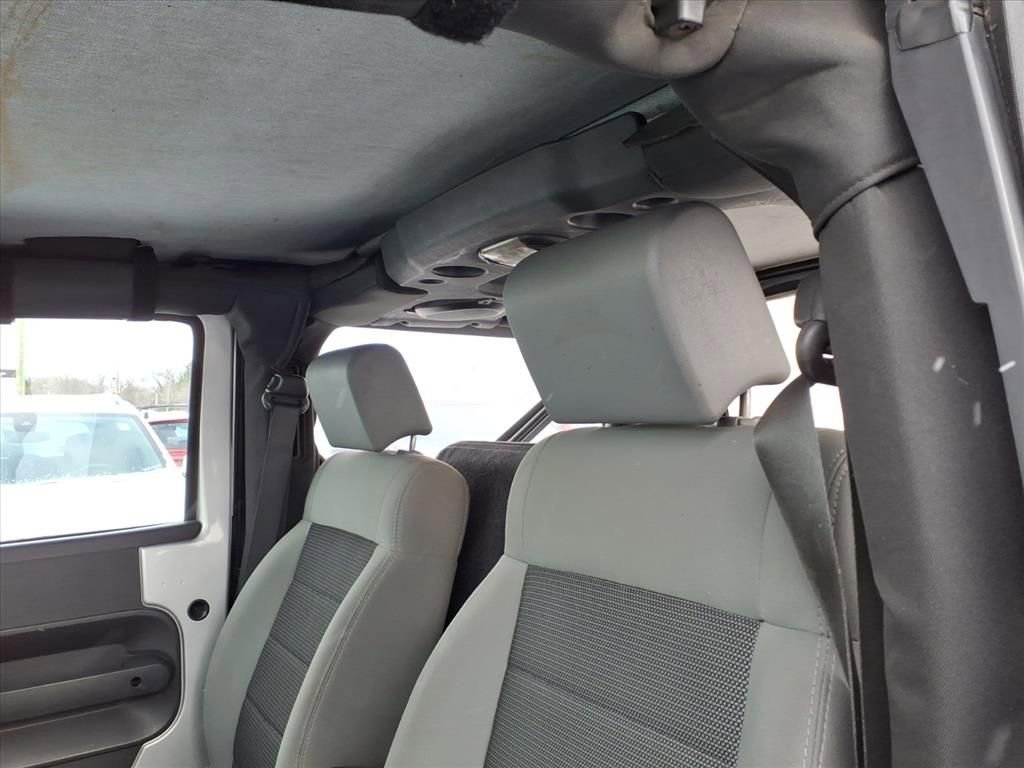 Thumbnail: 2010 Jeep Wrangler - 15