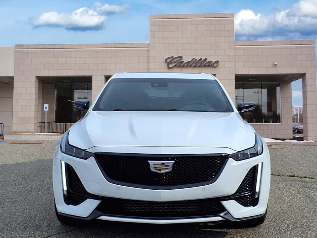 Thumbnail: 2022 Cadillac CT5 - 2