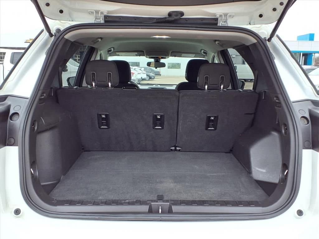 Thumbnail: 2018 Chevrolet Equinox - 9