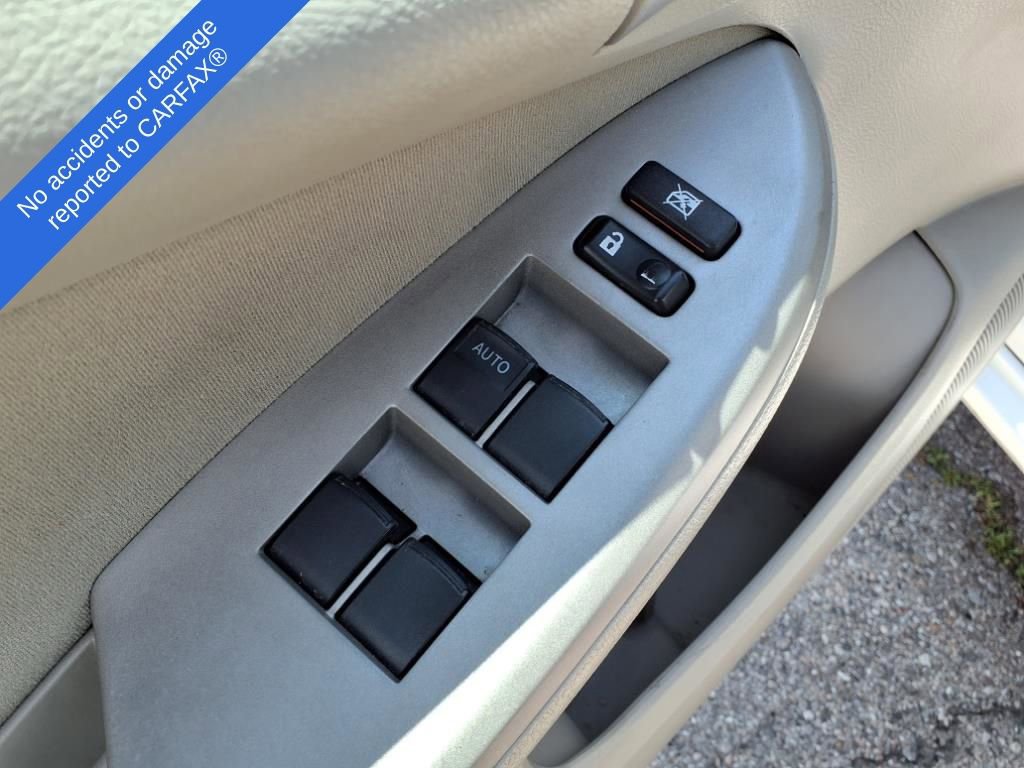 Thumbnail: 2010 Toyota Corolla - 14