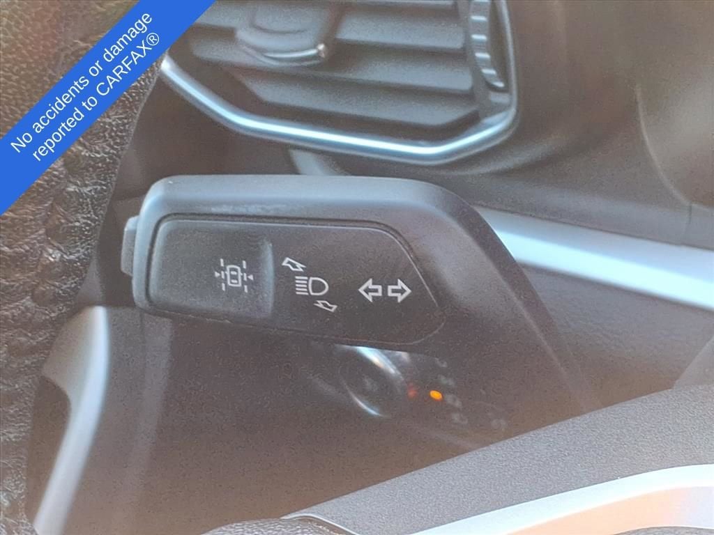 Thumbnail: 2022 Ford Explorer - 22