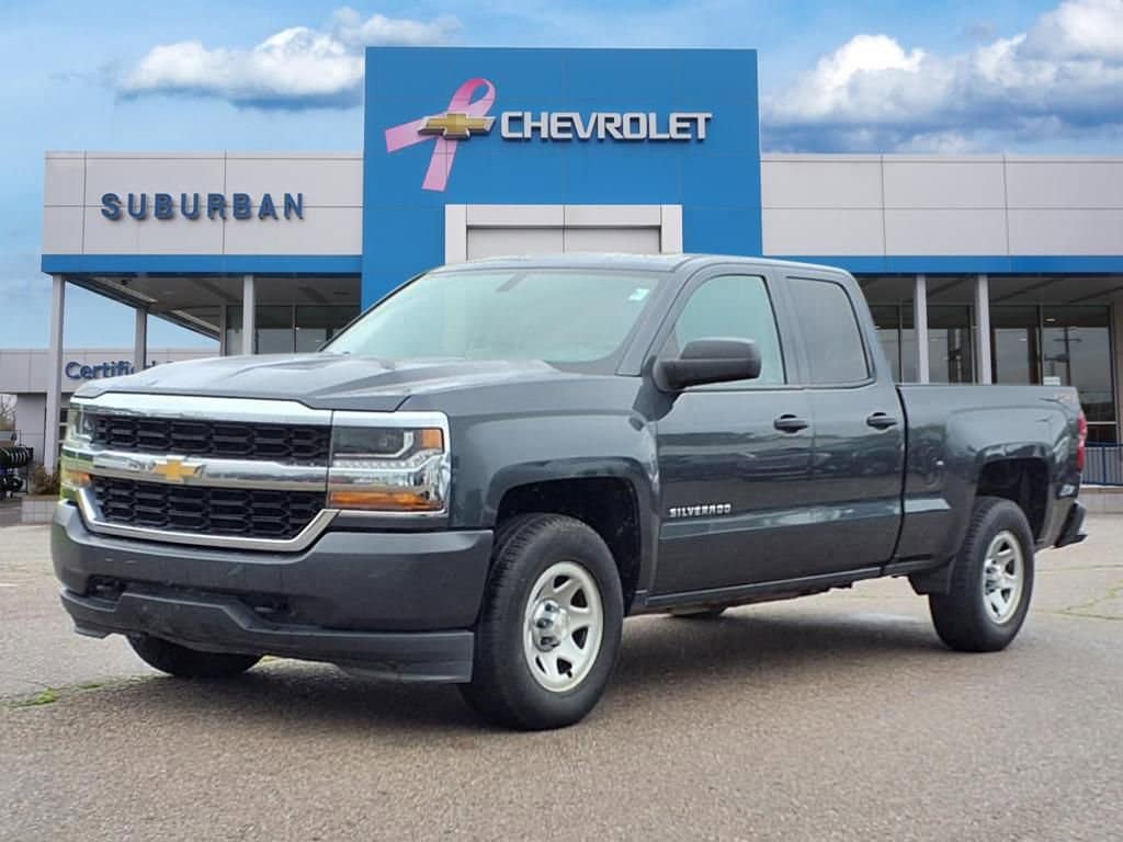 Thumbnail: 2018 Chevrolet Silverado 1500 - 1