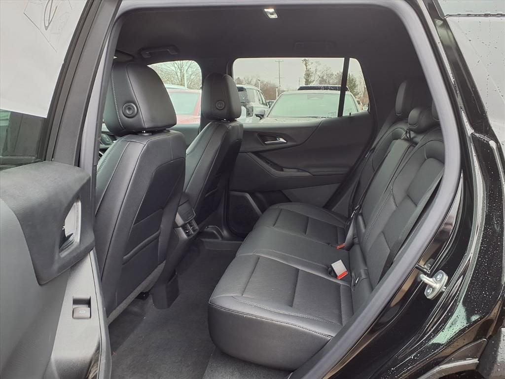 Thumbnail: 2026 Chevrolet Equinox - 9