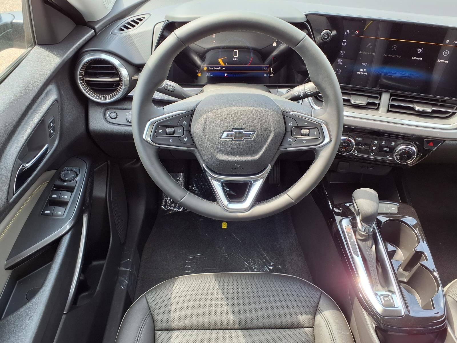 Thumbnail: 2026 Chevrolet Trax - 11