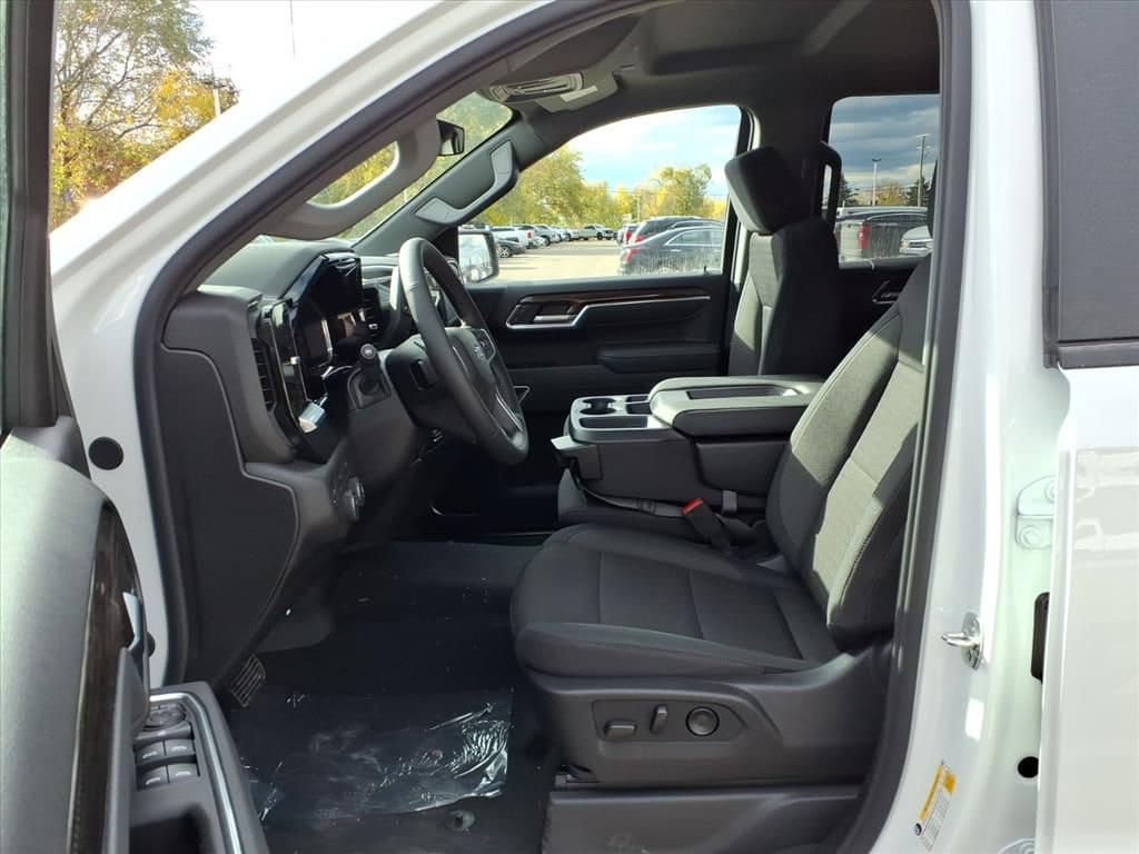 Thumbnail: 2026 Chevrolet Silverado 1500 - 14