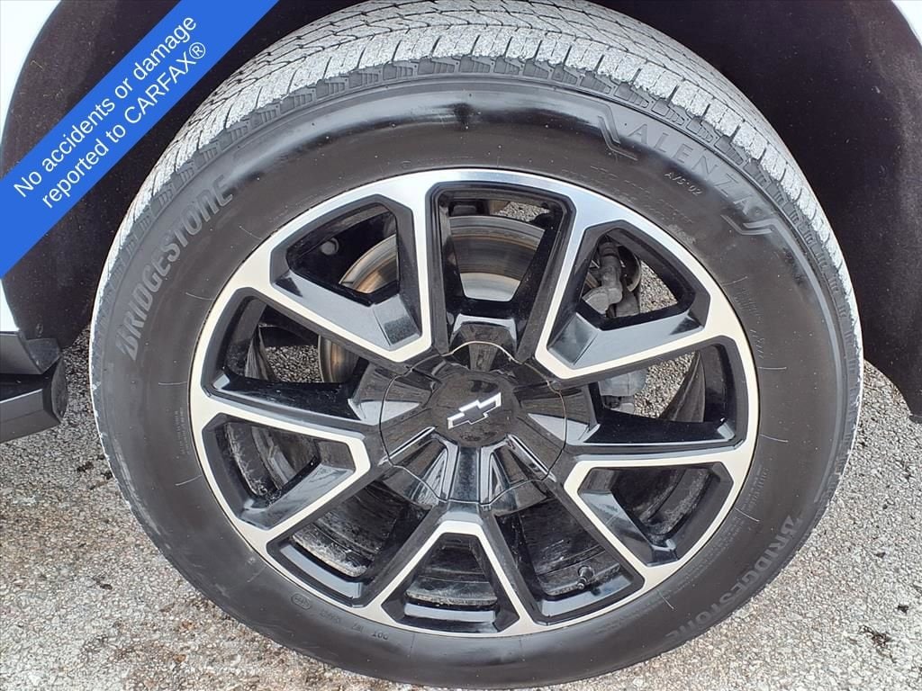 Thumbnail: 2023 Chevrolet Suburban - 9