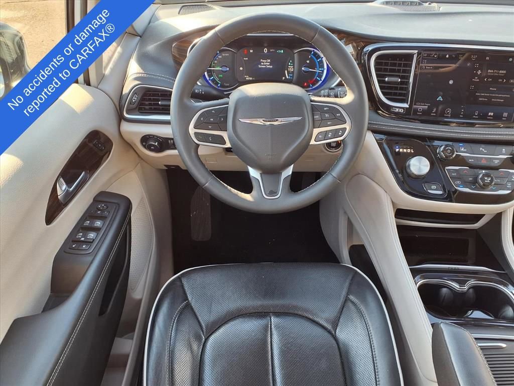 Thumbnail: 2023 Chrysler Pacifica - 14