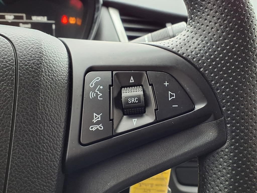 Thumbnail: 2021 Chevrolet Trax - 28