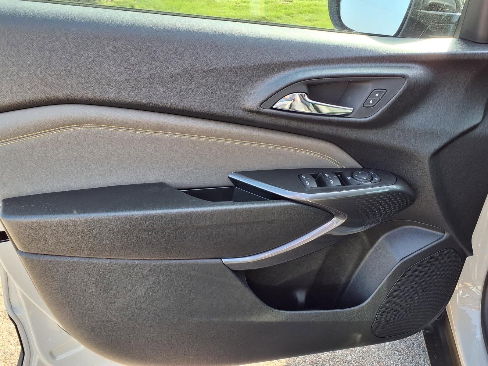 Thumbnail: 2026 Chevrolet Trax - 12