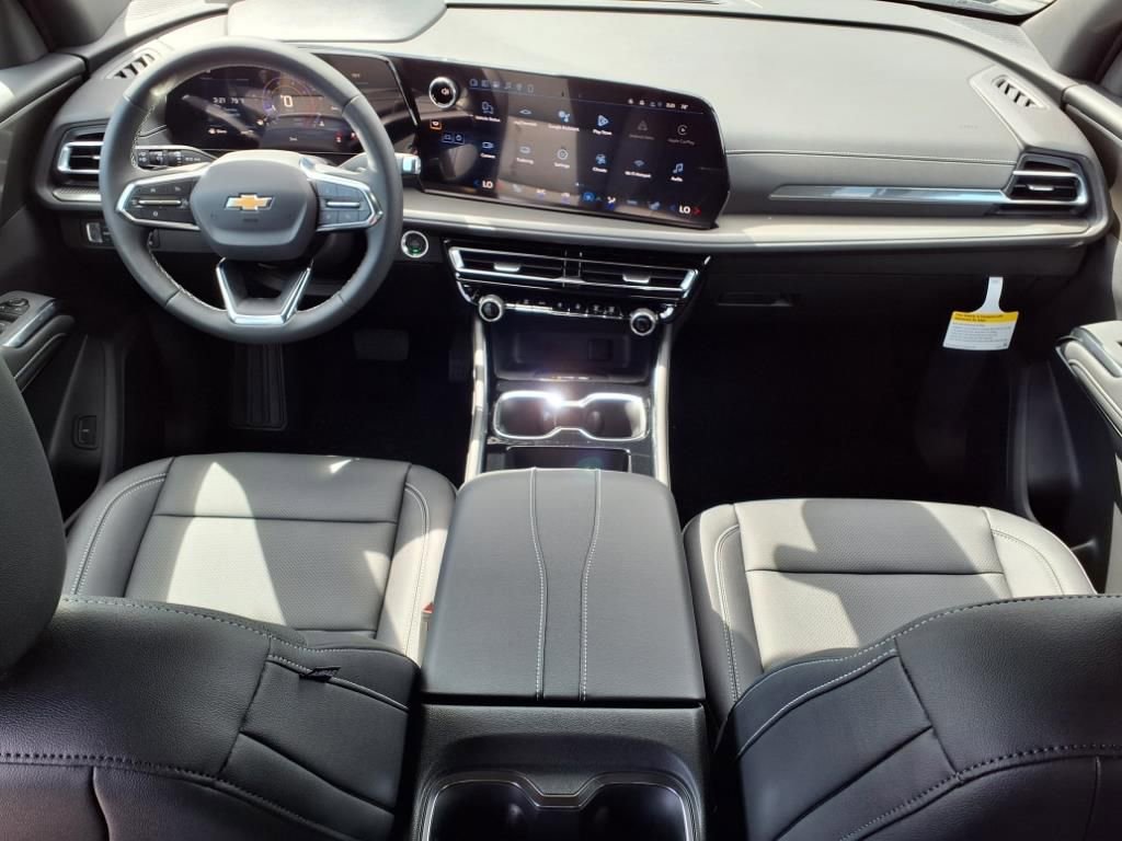 Thumbnail: 2026 Chevrolet Traverse - 10