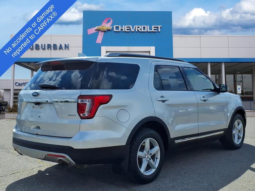 Thumbnail: 2017 Ford Explorer - 4