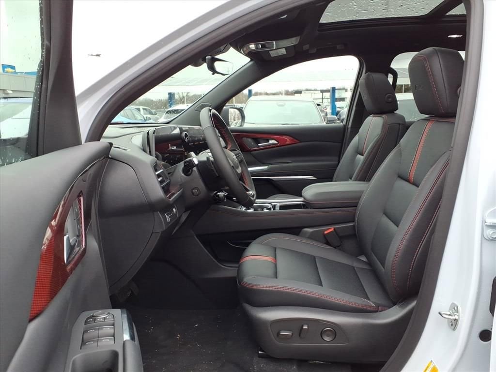 Thumbnail: 2026 Chevrolet Traverse - 14