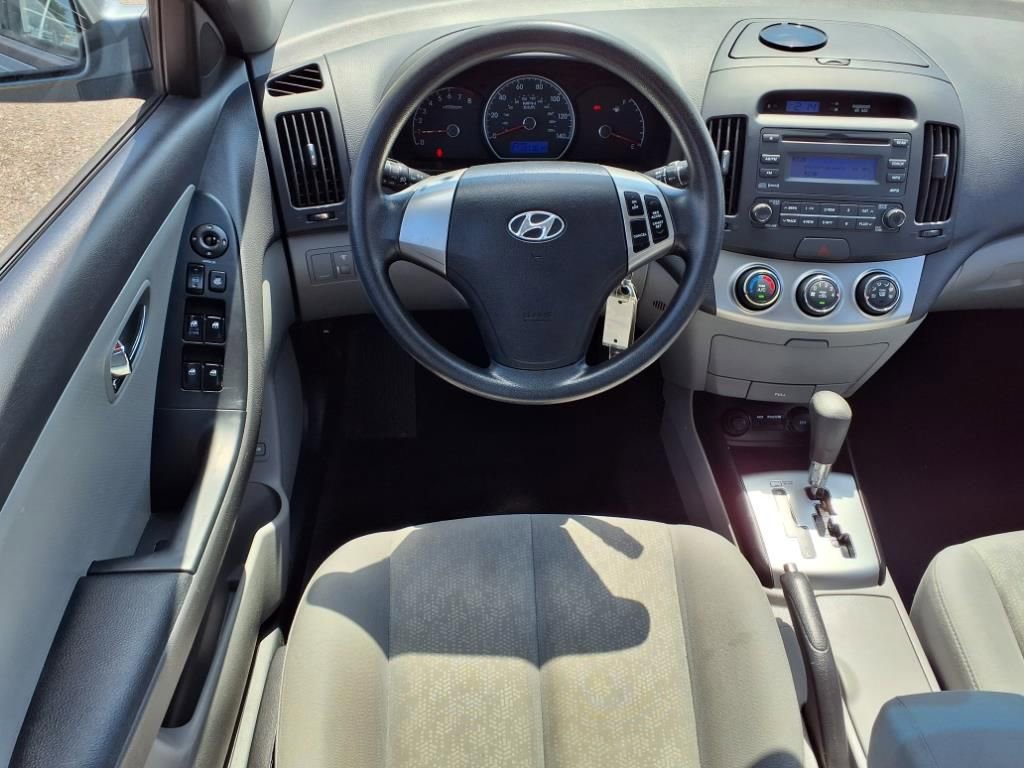 Thumbnail: 2010 Hyundai Elantra - 13