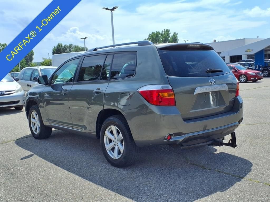Thumbnail: 2010 Toyota Highlander - 8