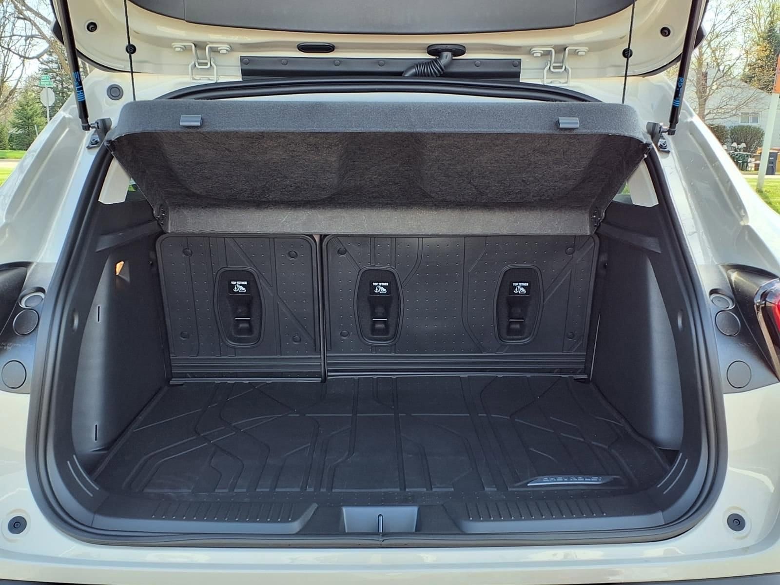 Thumbnail: 2026 Chevrolet Trax - 9