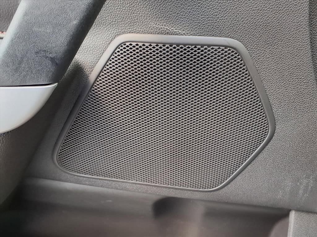 Thumbnail: 2013 Ford Edge - 16