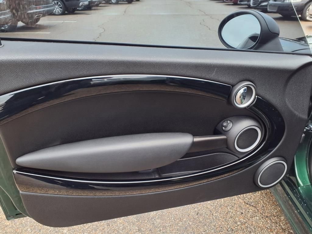 Thumbnail: 2014 MINI Cooper Coupe - 10