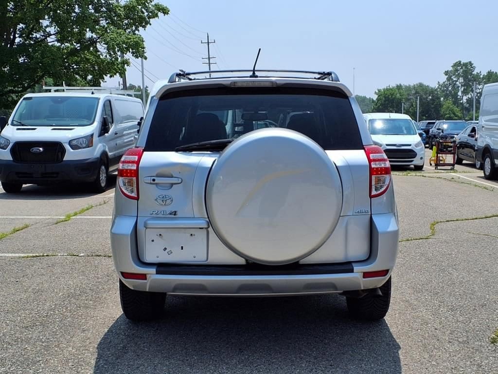 Thumbnail: 2012 Toyota RAV4 - 6