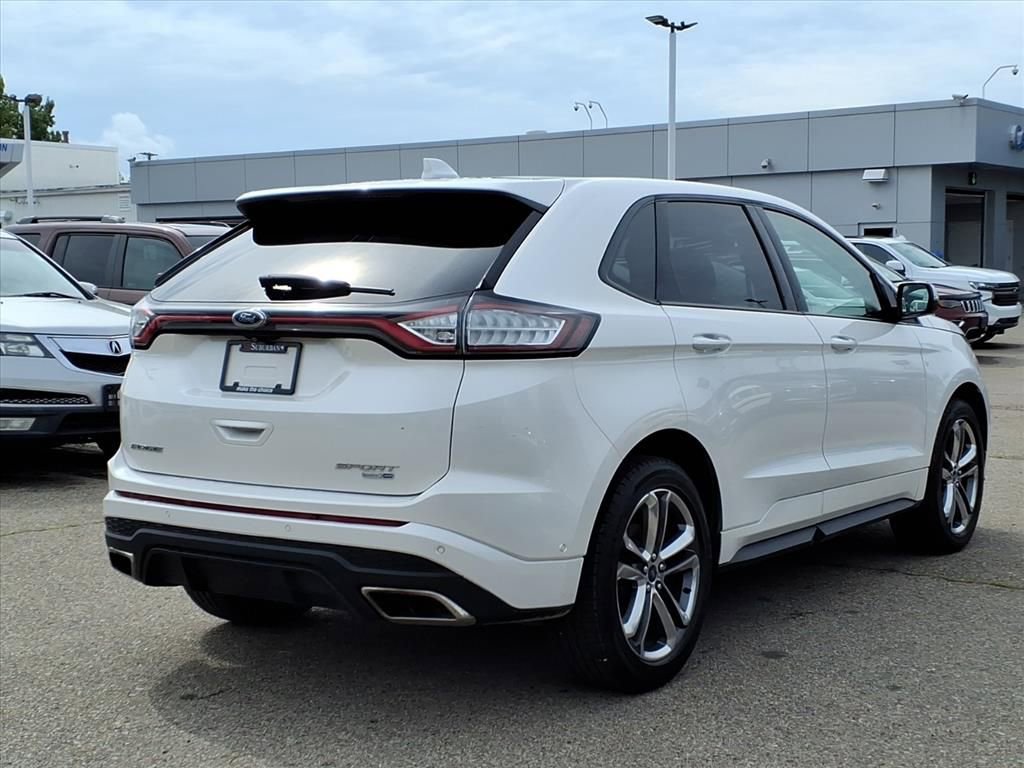2016 Ford Edge Sport photo 4