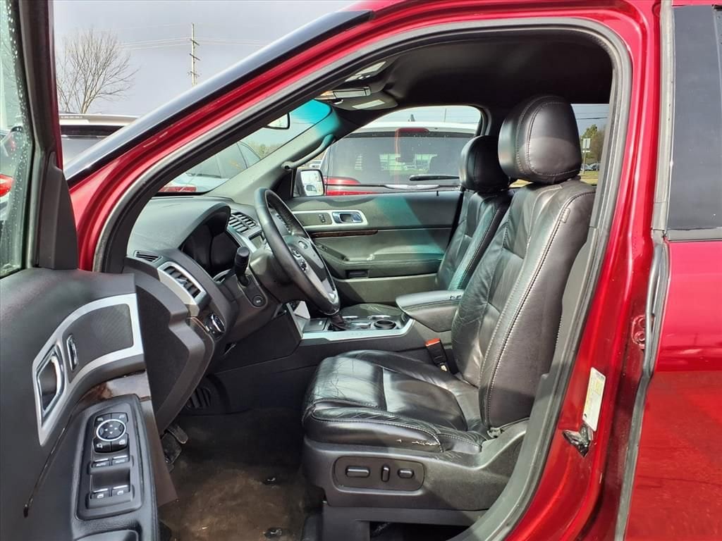 Thumbnail: 2014 Ford Explorer - 14