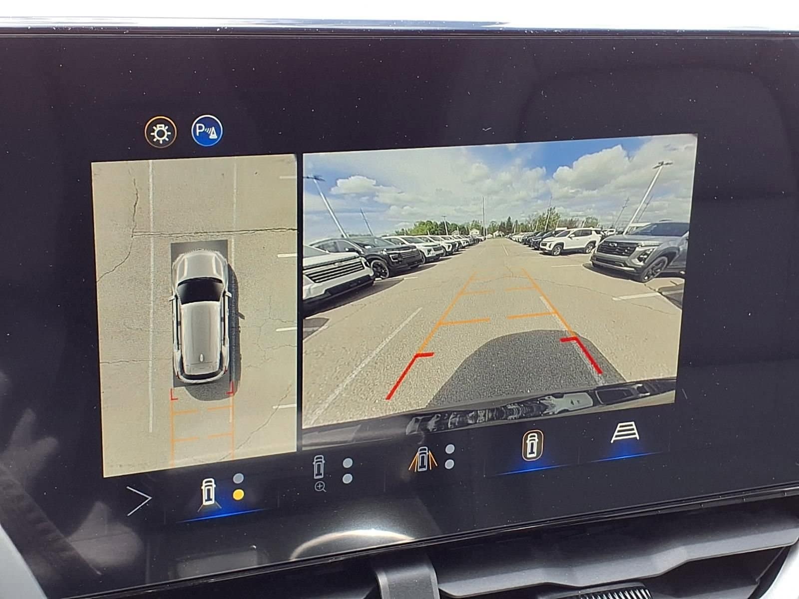 2026 Chevrolet Equinox LT - Photo 17