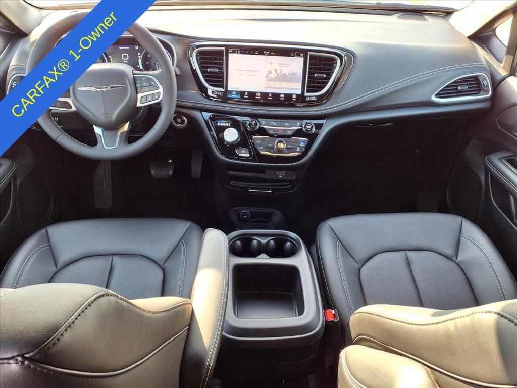 Thumbnail: 2026 Chrysler Pacifica - 12