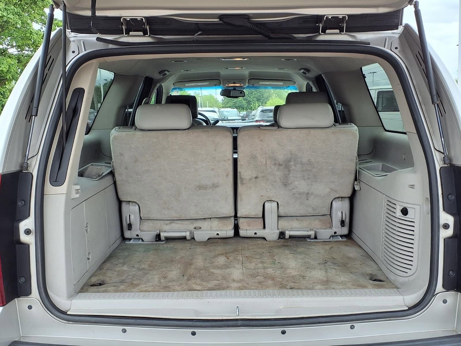 Thumbnail: 2008 Chevrolet Suburban - 11