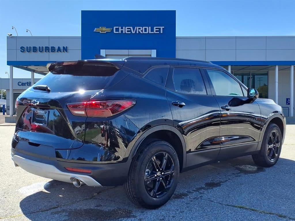 Thumbnail: 2025 Chevrolet Blazer - 4
