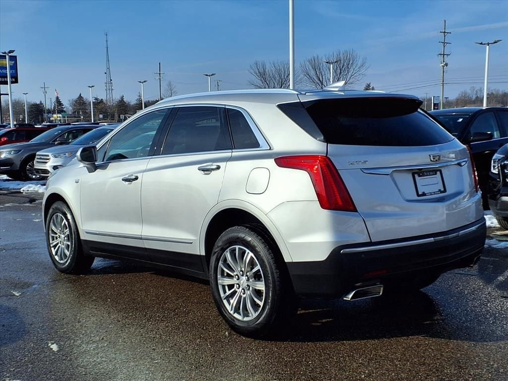 Thumbnail: 2018 Cadillac XT5 - 6