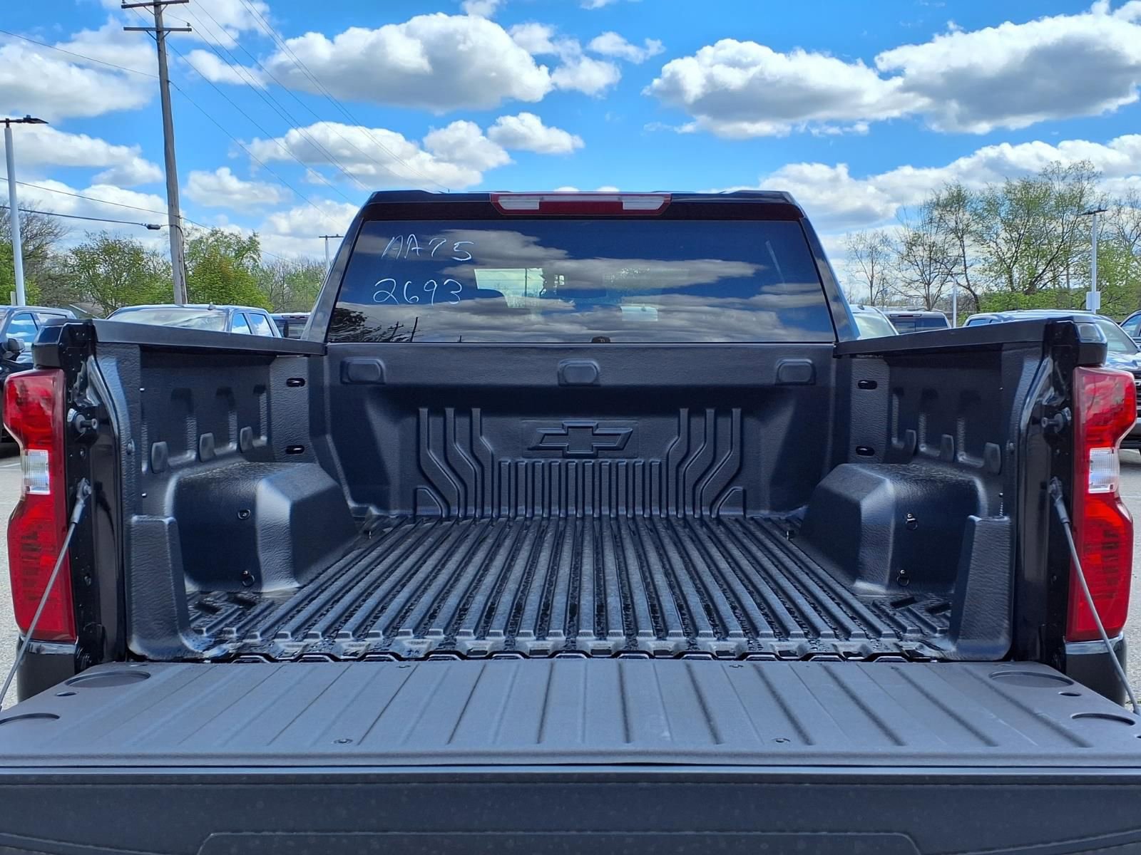 Thumbnail: 2026 Chevrolet Silverado 1500 - 8