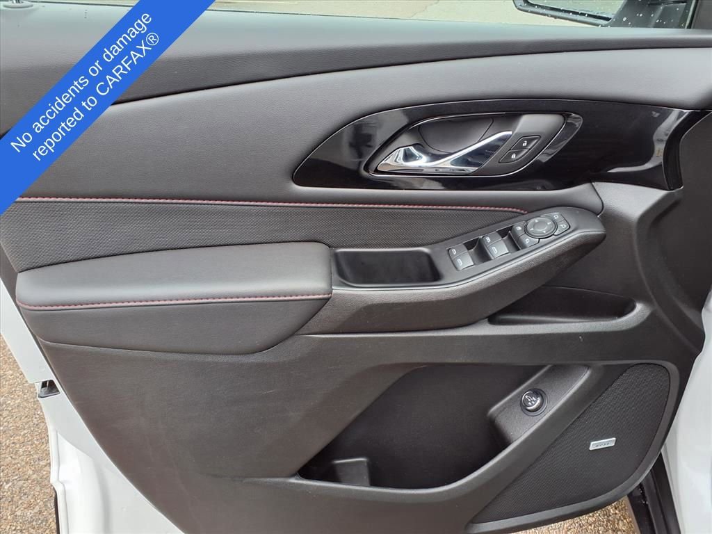 Thumbnail: 2023 Chevrolet Traverse - 15