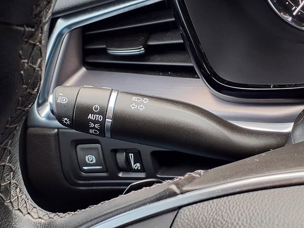 Thumbnail: 2022 Cadillac XT5 - 20