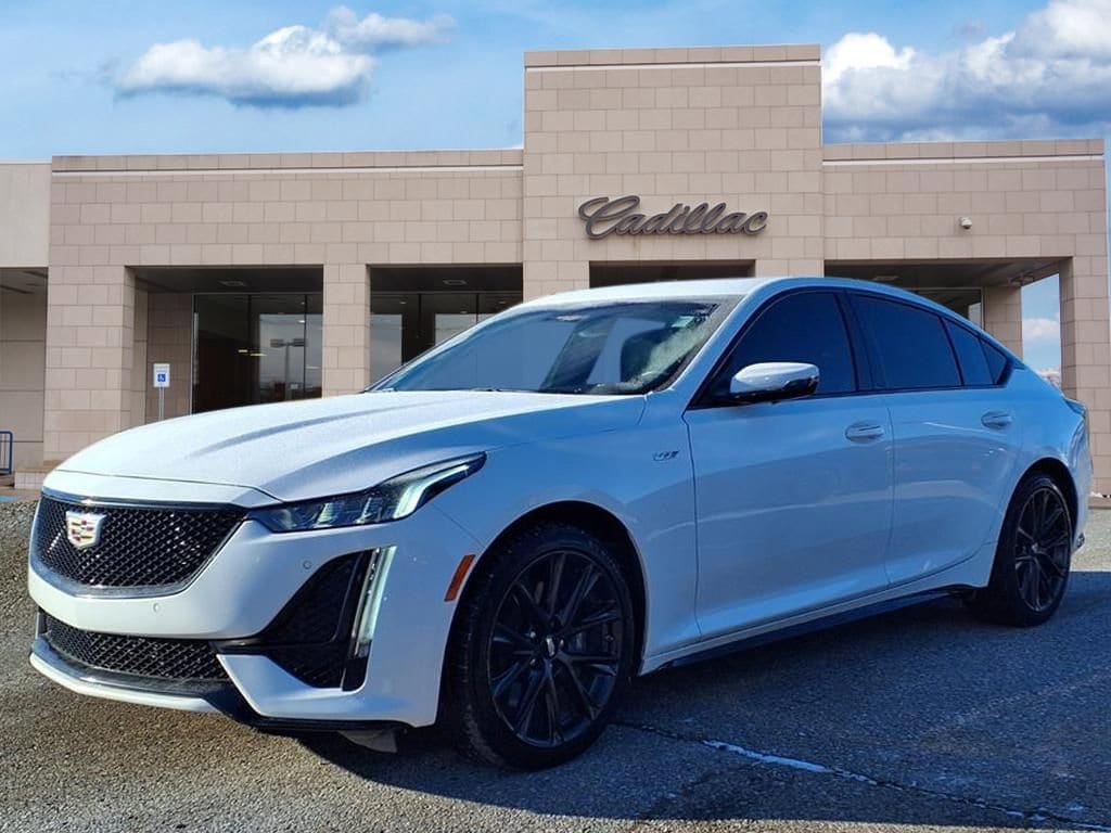 2022 Cadillac CT5 V-Series's photo