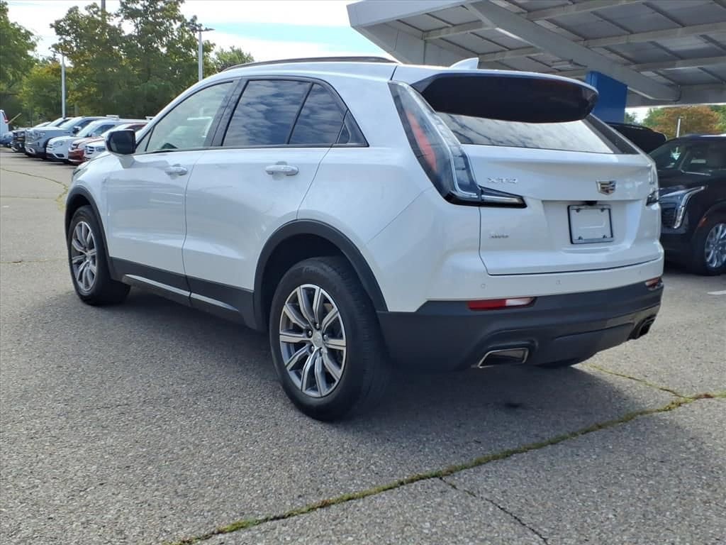 Thumbnail: 2023 Cadillac XT4 - 6