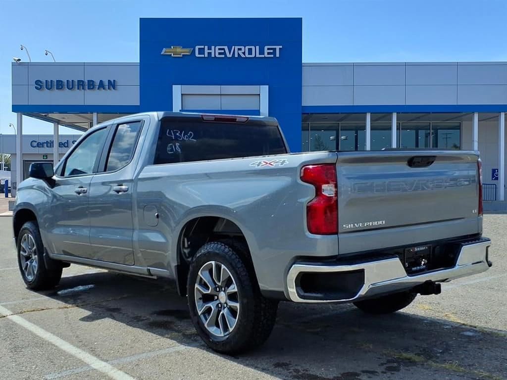 Thumbnail: 2026 Chevrolet Silverado 1500 - 6