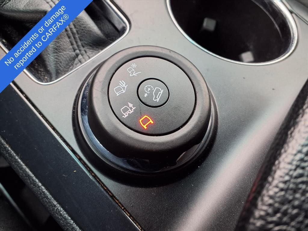 Thumbnail: 2018 Ford Explorer - 29