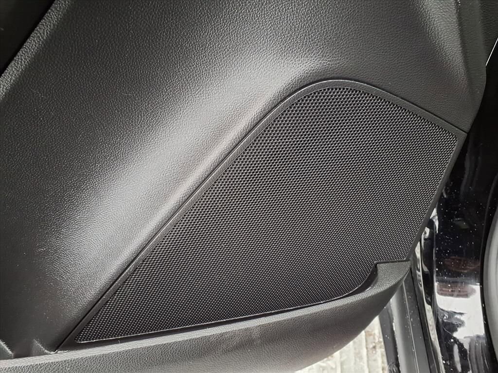 Thumbnail: 2021 Chevrolet Trax - 16