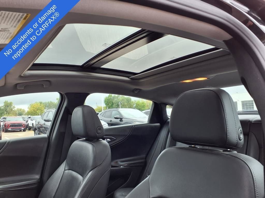 Thumbnail: 2016 Chevrolet Malibu - 19