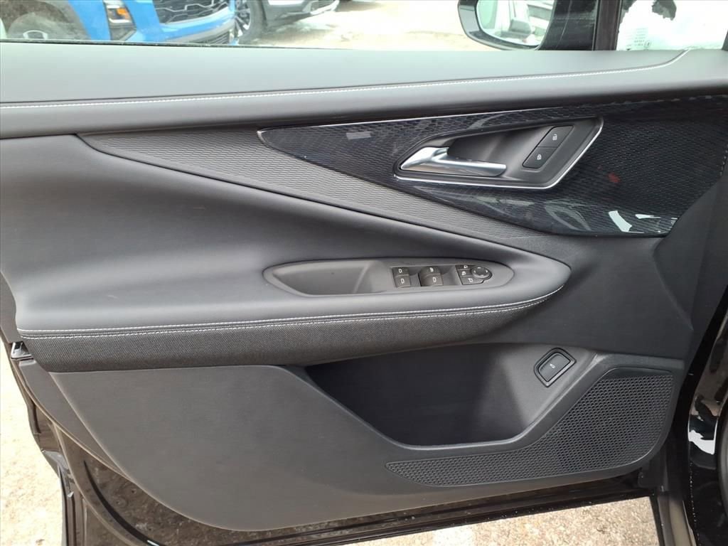 Thumbnail: 2026 Chevrolet Blazer EV - 12