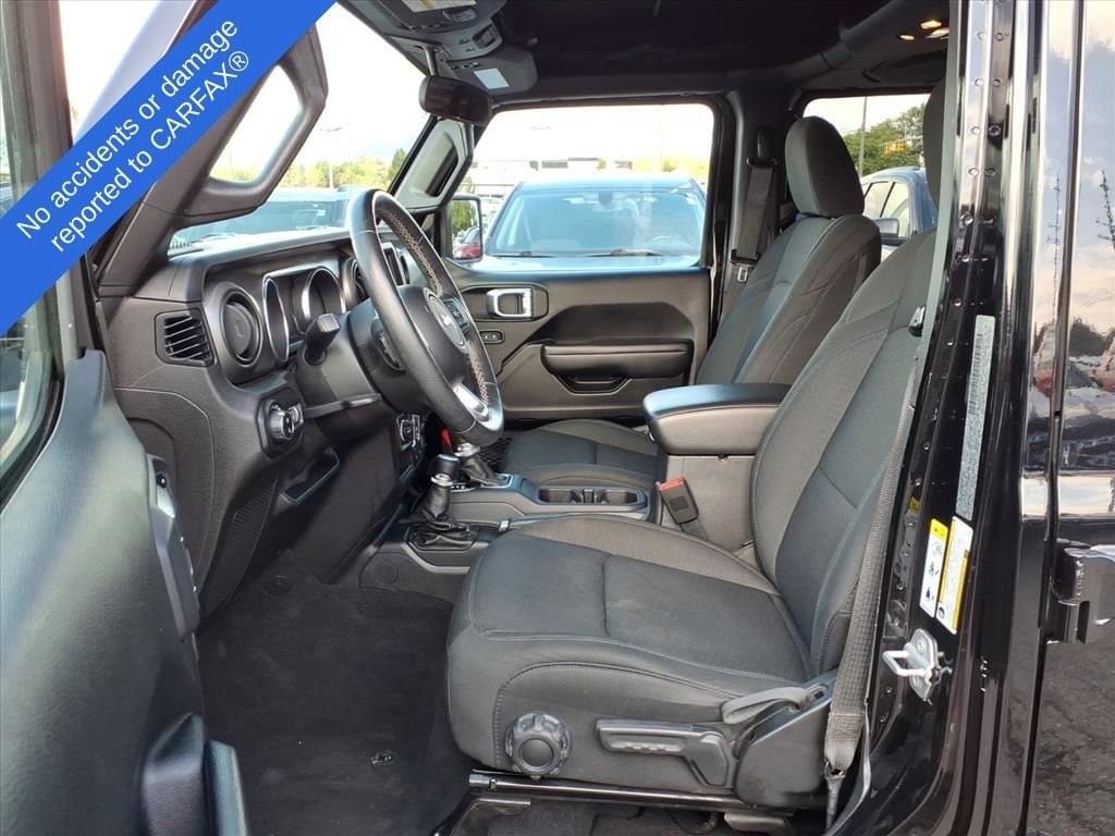 Thumbnail: 2020 Jeep Gladiator - 15