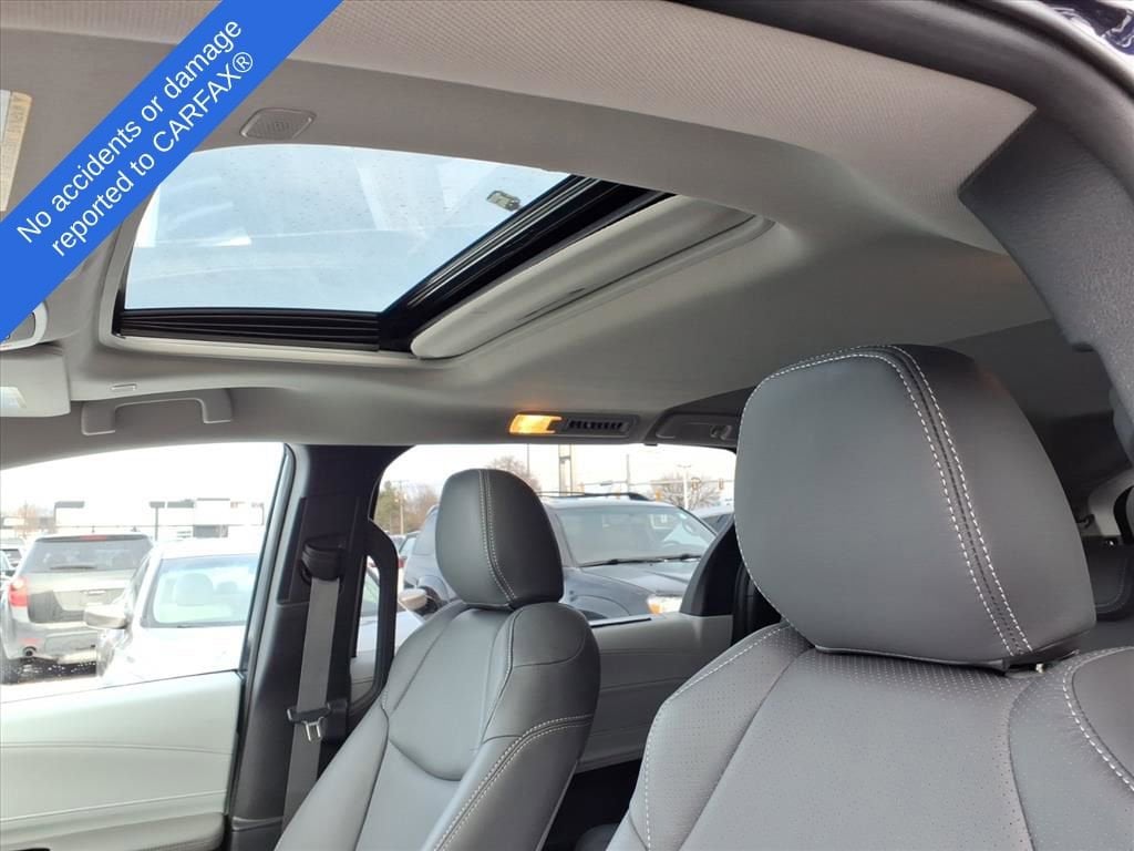 Thumbnail: 2025 Toyota Sienna - 19