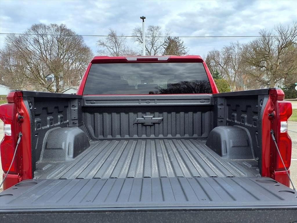 Thumbnail: 2026 Chevrolet Silverado 1500 - 8