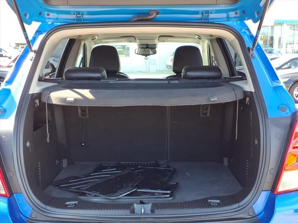 Thumbnail: 2016 Chevrolet Trax - 9