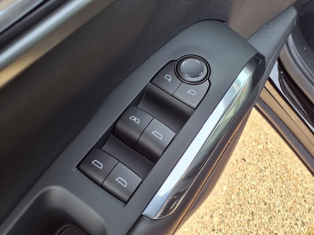 Thumbnail: 2026 Chevrolet Traverse - 12