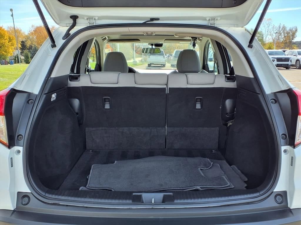 Thumbnail: 2019 Honda HR-V - 9