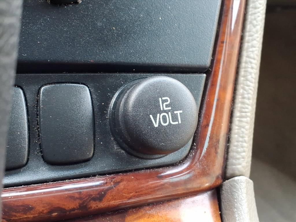 Thumbnail: 2006 Volvo XC70 - 23